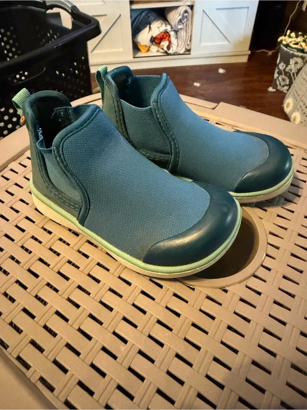 Kids Slip-On Bigs Sneakers in Teal and Mint
